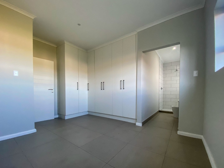 3 Bedroom Property for Sale in Pinelands Eastern Cape